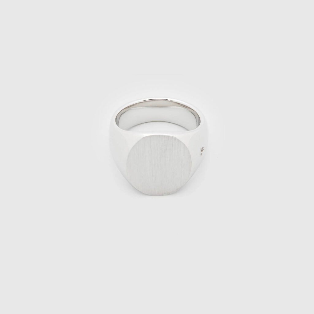 TOM WOOD RING OVAL SATIN