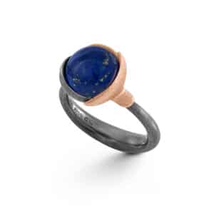 OLE LYNGGAARD RING LOTUS STR 2 LAPIS LAZULI SØLV