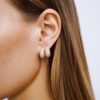 TOM WOOD ØREDOBBER ICE HOOPS SMALL PAVE FORGYLT