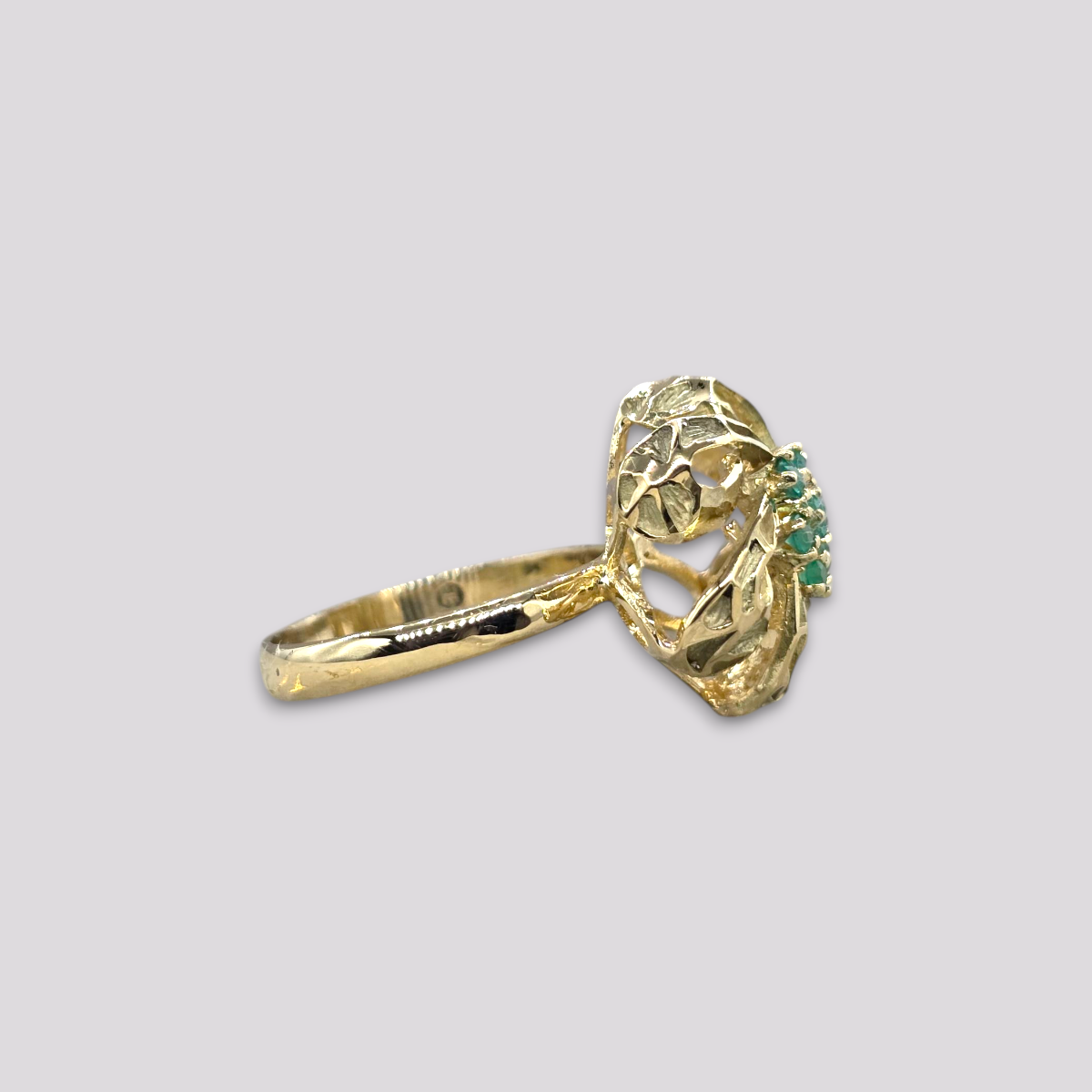 HELLMAN VINTAGE RING MED SMARAGDER