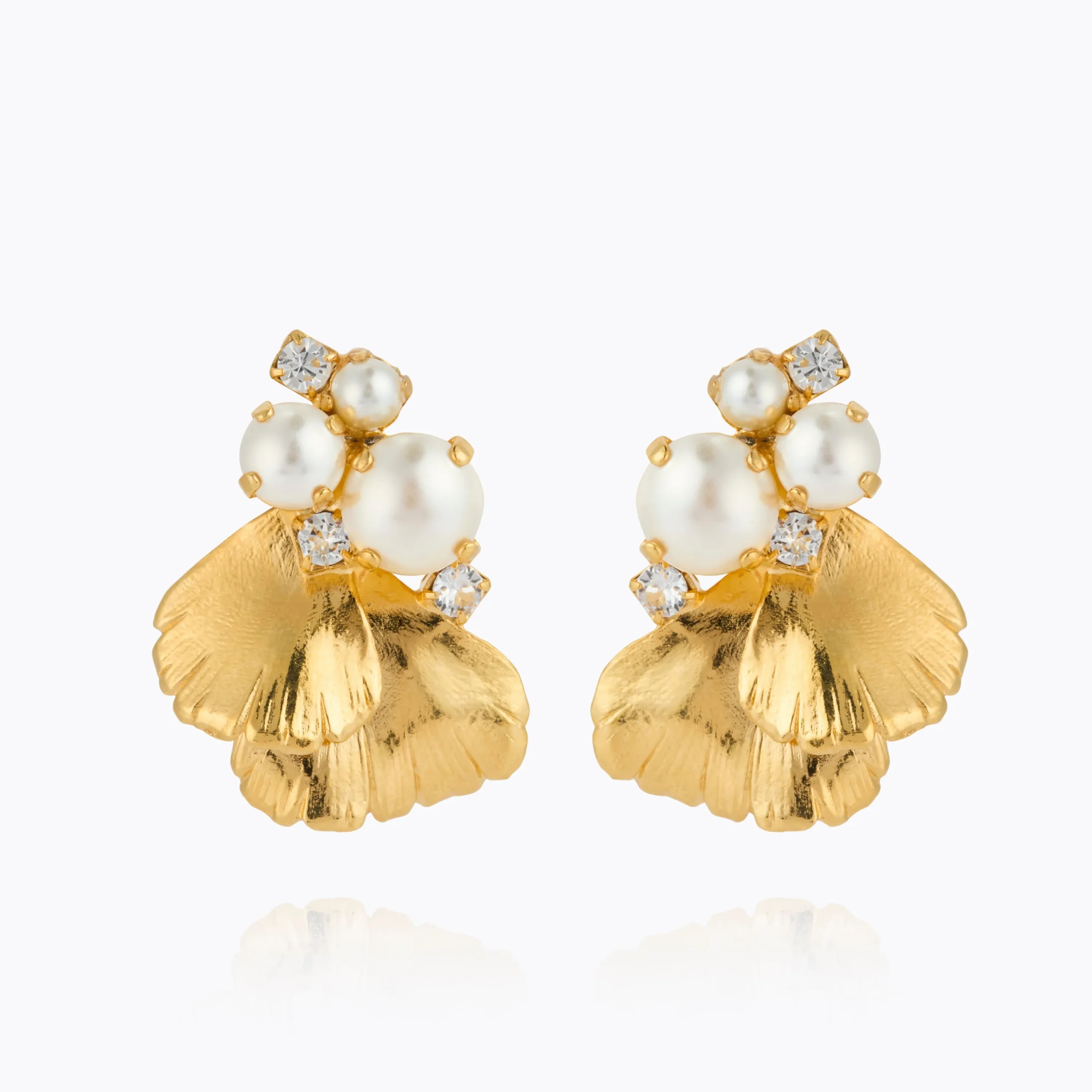 CAROLINE SVEDBOM ØREDOBBER LUMI EARRINGS PEARL & CRYSTAL