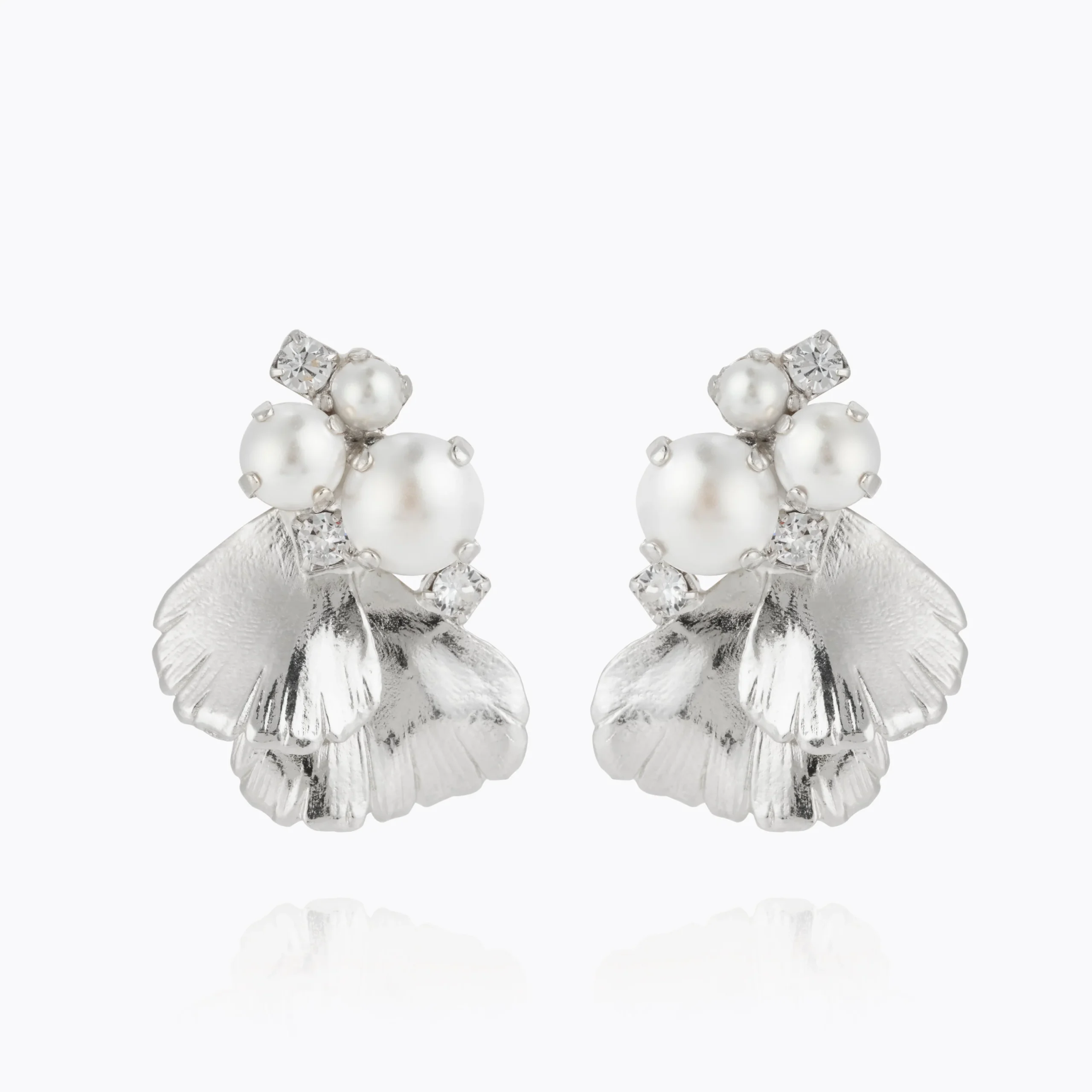 CAROLINE SVEDBOM ØREDOBBER LUMI EARRINGS PEARL & CRYSTAL