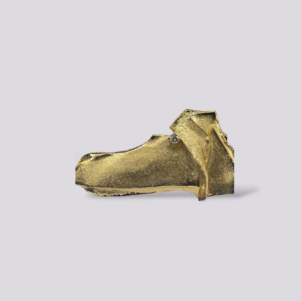 HELLMAN VINTAGE BROSJE MED DIAMANT