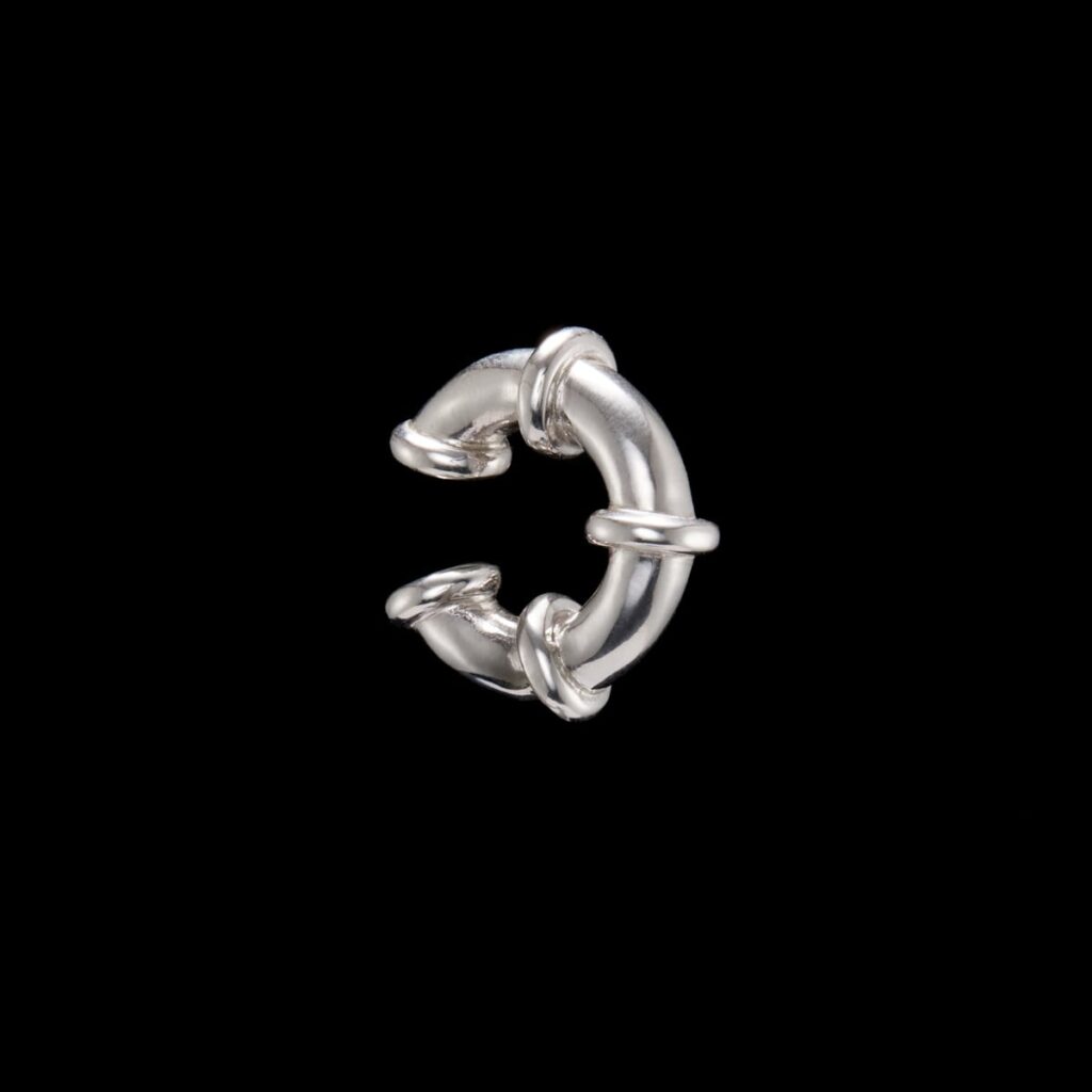 MARIA NILSDOTTER BOLTED EARCUFF SILVER